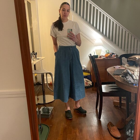 Extra-wide leg, high-waisted, vintage, cropped, denim trousers - Picture 1 of 8